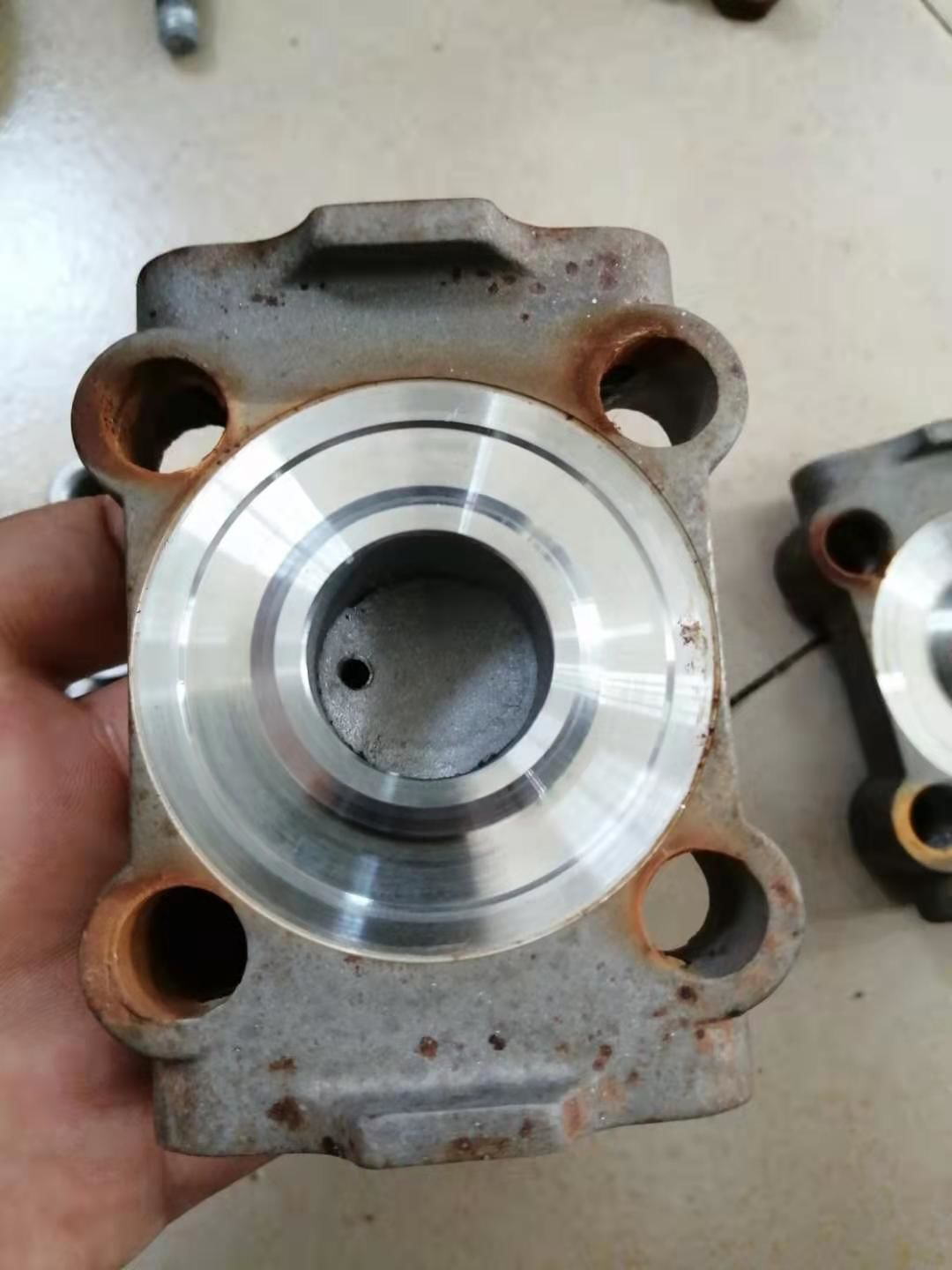 電容差壓午夜免费三级片拆卸查看內部結構