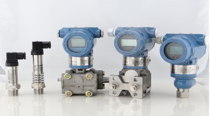 上海王源帶著幾個高規格壓力午夜免费三级片參加2020年上海石化展覽會